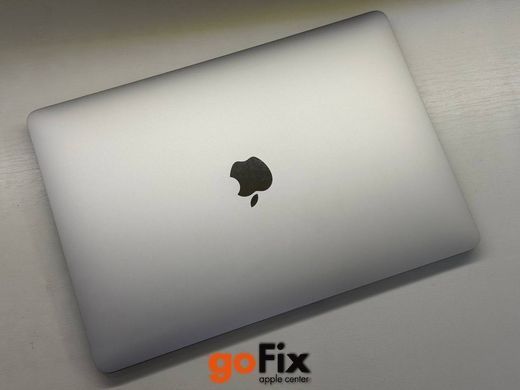 Macbook Air 13" 2020 256gb Silver бу, Майдан, 256 ГБ, 13,3", i3, 340$, Розстрочка до 12 мiсяцiв