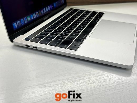 Macbook Pro 13" 2017 512gb SSD/16Gb Ram Silver бу, 512 ГБ, 13,3", i5, 550$