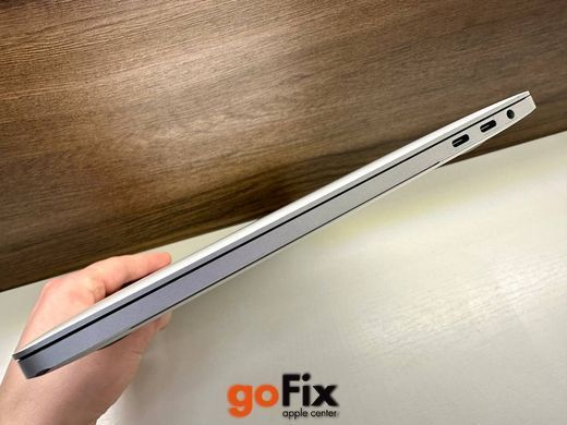 Macbook Pro 13" 2017 512gb SSD/16Gb Ram Silver бу, 512 ГБ, 13,3", i5, 550$
