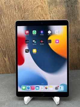 iPad Air 3 64gb Wi-Fi Space б/у, 64 ГБ, 10,5", A12 Bionic, 200$