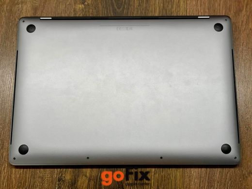 Macbook Pro 15" 2017 256gb Space Gray бу, 256 ГБ, 15,4", i7, 850$