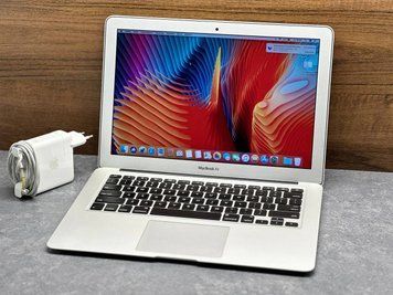 Macbook Air 13" 2015 128gb Silver бу, 128 ГБ, 13,3", i5, 250$