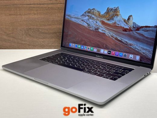 Macbook Pro 15" 2017 512gb Space Gray бу, 512 ГБ, 15,4", i7, 1000$