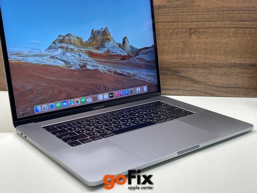 Macbook Pro 15" 2017 512gb Space Gray бу, 512 ГБ, 15,4", i7, 1000$