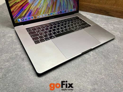 Macbook Pro 15" 2018 512gb Space Gray бу, Осокорки, 512 ГБ, 15,4", i7, 600$, Розстрочка вiд Monobank і ПриватБанк від 2 до 12 мiсяцiв