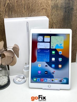 iPad 8 10.2 2020 128gb WiFi Silver б/у, 128 ГБ, 9,7 ", A10 Fusion, 250$