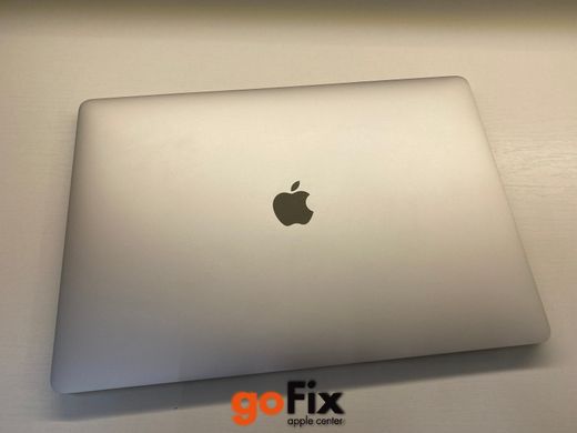 Macbook Pro 15" 2017 512gb Silver бу, 512 ГБ, 15,4", i7, 1010$