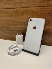 iPhone 8 256gb Silver бу, 256 ГБ, 4,7 ", A11 Bionic