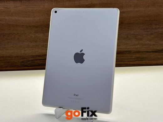 iPad 9 2021 64gb Wi-Fi Silver бу, Майдан, 64 ГБ, 10,2", A13 Bionic, Рассрочка Monobank и ПриватБанк от  2 до 12 месяцев