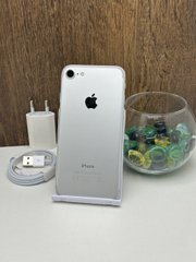 iPhone 7 128gb Silver бу, 128 ГБ, 4,7 ", A10 Fusion