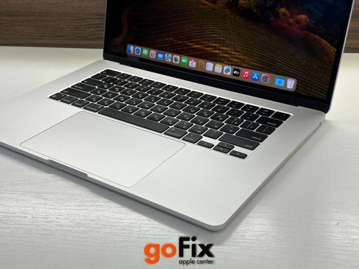 Macbook Air 15" M2 2023 256gb Silver бу, Майдан, 256 ГБ, 15 ", M2, 1100$, Рассрочка Monobank и ПриватБанк от  2 до 12 месяцев