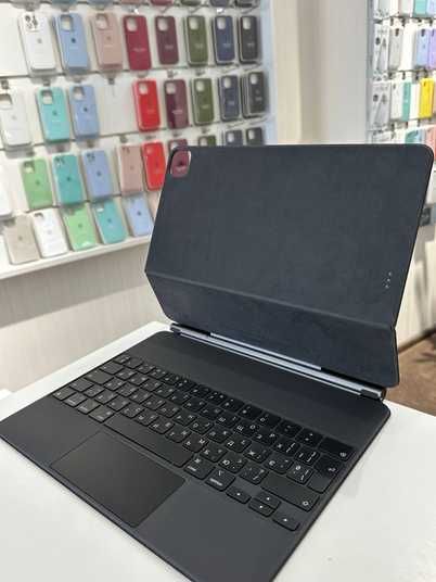 Magic Keyboard with TrackPad for iPad Pro 12.9'/Air 13' б/у