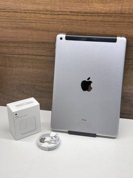 iPad 5 2017 32gb LTE + Wi-Fi Space Gray б/у, 32 ГБ, 9,7 ", A9, 220$