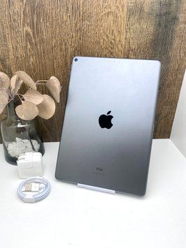 iPad Air 3 256gb Wi-Fi Space gray б/у, 256 ГБ, 10,5", A12 Bionic