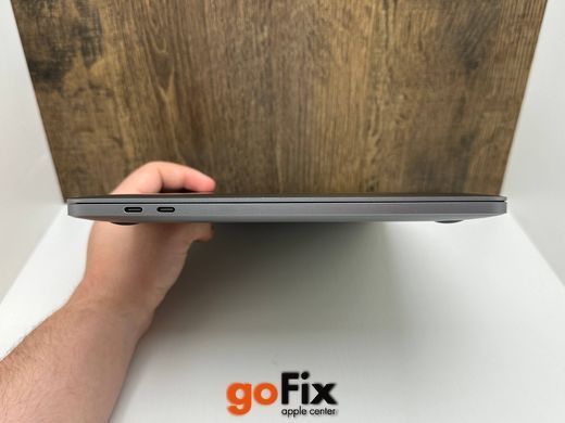 Macbook Pro 13" 2020 512Gb SSD/8Gb RAM Space Gray бу, 512 ГБ, 13,3", i5, 420$