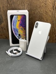 iPhone Xs 64gb Silver бу, Майдан, 64 ГБ, 5,8 ", A12 Bionic, Рассрочка Monobank и ПриватБанк от  2 до 12 месяцев