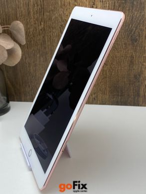 iPad Pro 9.7' 32gb LTE + Wi-Fi Rose Gold б/у, 32 ГБ, 9,7 ", A9x