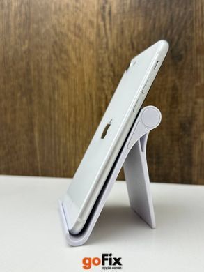 iPhone SE 2020 64gb White бу, 64 ГБ, 4,7 ", A13