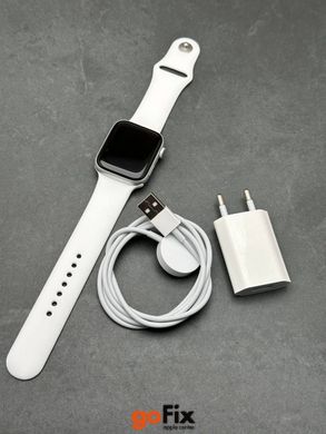 Apple Watch 5 44 mm Silver Nike бу, 44 mm, Розстрочка вiд Monobank і ПриватБанк від 2 до 12 мiсяцiв