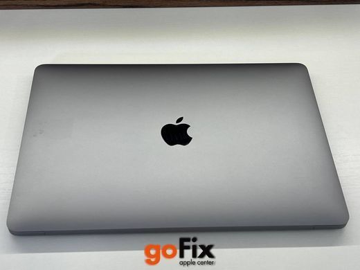 Macbook Pro 13" M2 2022 256Gb SSD 8CPU/10GPU Space Gray бу, 256 ГБ, 13,3", M2, 1000$