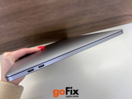 Macbook Pro 13" M2 2022 256Gb SSD 8CPU/10GPU Space Gray бу, 256 ГБ, 13,3", M2, 1000$