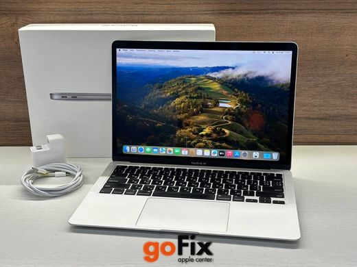 Macbook Air 13" 2020 256gb Silver бу, 256 ГБ, 13,3", i3, 400$