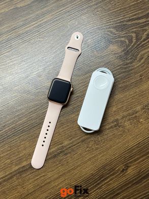 Apple Watch SE 2020 44 mm Gold бу, 44 mm, 260$
