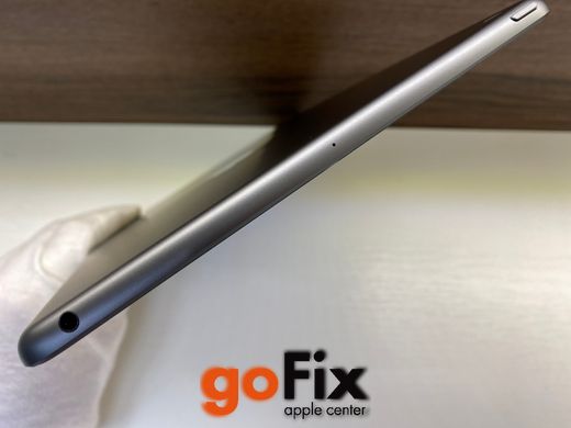 iPad 8 10.2' 2020 128gb Wi-Fi Space Gray б/у, 128 ГБ, 10,2", A12 Bionic