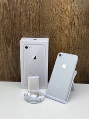 iPhone 8 64gb Silver бу, Майдан, 64 ГБ, 4,7 ", A11 Bionic, Розстрочка вiд Monobank і ПриватБанк від 2 до 12 мiсяцiв