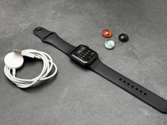 Apple Watch 5 40 mm Space Gray бу, 40 mm, Розстрочка вiд Monobank і ПриватБанк від 2 до 12 мiсяцiв