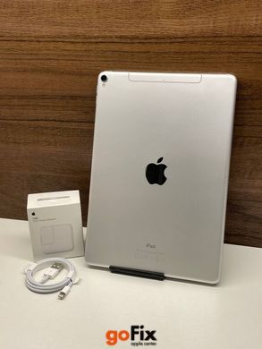 iPad Pro 10.5' 256gb LTE + WiFi Silver бу, 256 ГБ, 10,5", A10x Fusion, 400$