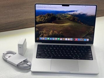 Macbook Pro 14" M3 Pro 2023 18/512Gb Silver бу, 512 ГБ, 14 ", M3 Pro, 1450$