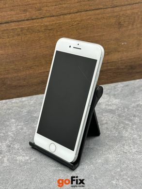 iPhone 8 64gb Silver бу, Осокорки, 64 ГБ, 4,7 ", A11 Bionic, Рассрочка Monobank и ПриватБанк от  2 до 12 месяцев
