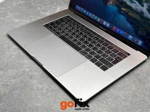 Macbook Pro 15" 2017 256gb Space Gray бу, 256 ГБ, 15,4", i7, 480$