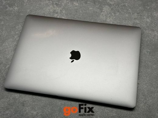 Macbook Pro 15" 2017 256gb Space Gray бу, 256 ГБ, 15,4", i7, 480$