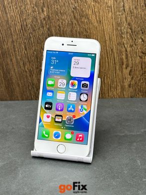 iPhone 8 64gb Silver бу, 64 ГБ, 4,7 ", A11 Bionic