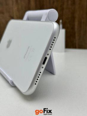 iPhone Xr 64gb White бу, 64 ГБ, 6,1 ", A12 Bionic, 240$